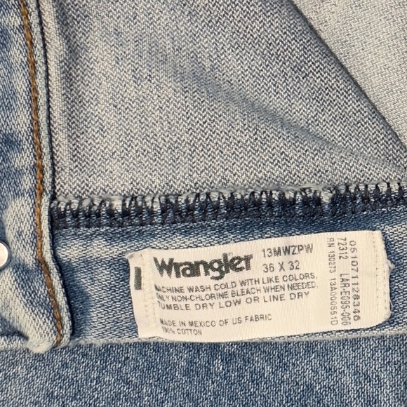 RARE WRANGLERS COWBOY FIT DENIM JEANS WITH OMBRÉ FADE. EUC Sz 36x32 - Picture 5 of 9